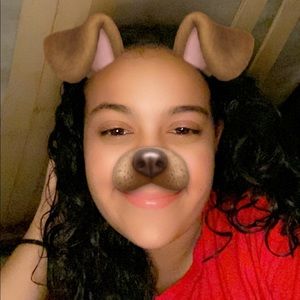 Meet your Posher, Kiya